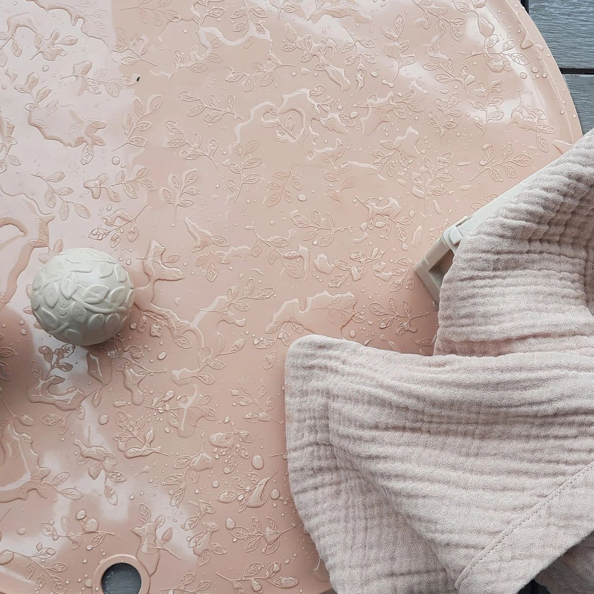 Natruba - Bademåtte med blad mønster - Ø50 cm - Rose