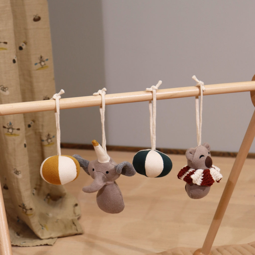 nuuroo - Aktivitetslegetøj til stativ - Økologisk bomuld - 4-pak