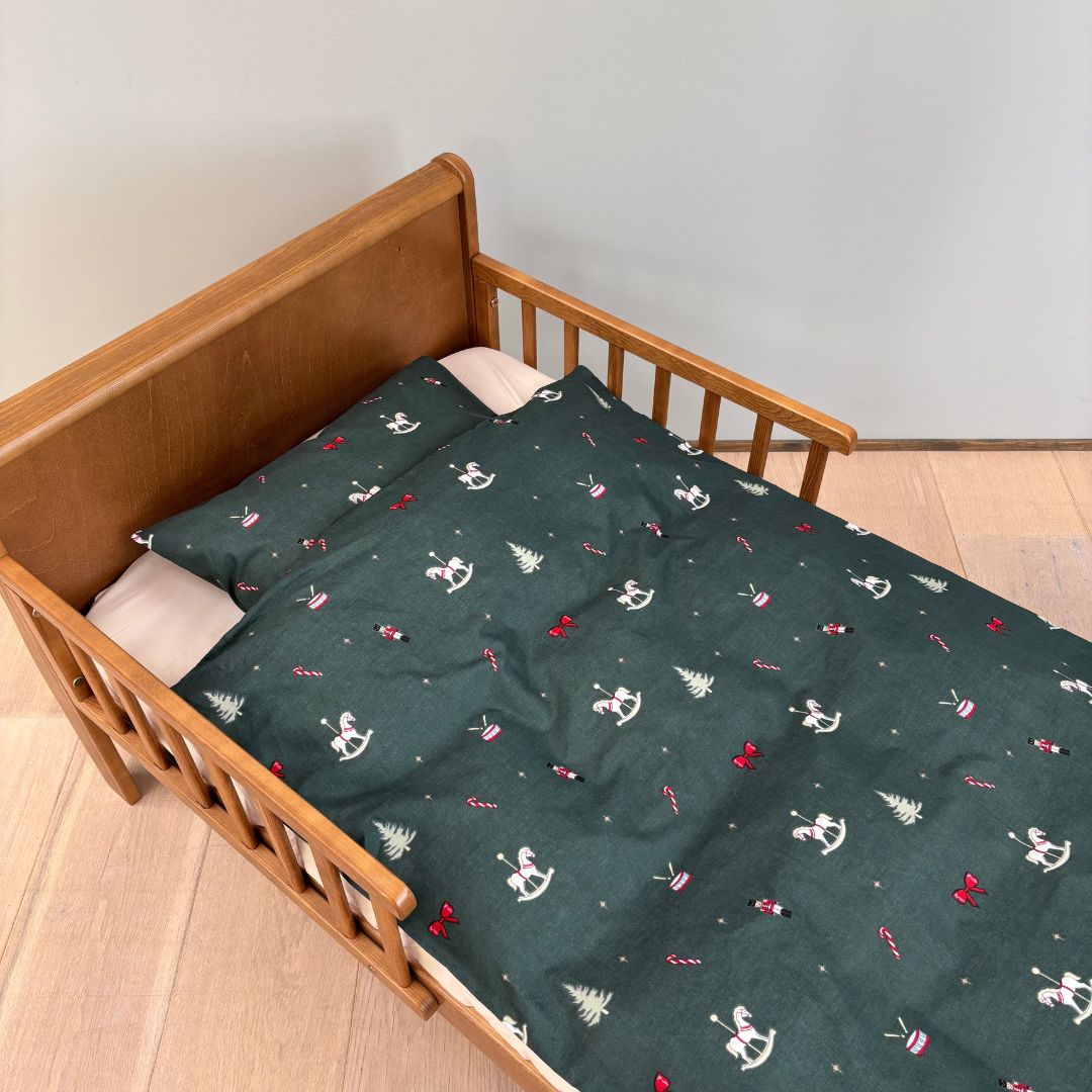 By Mats - Junior sengetøj - 100% Blødt bomuld - 100x140 cm - Christmas Toys