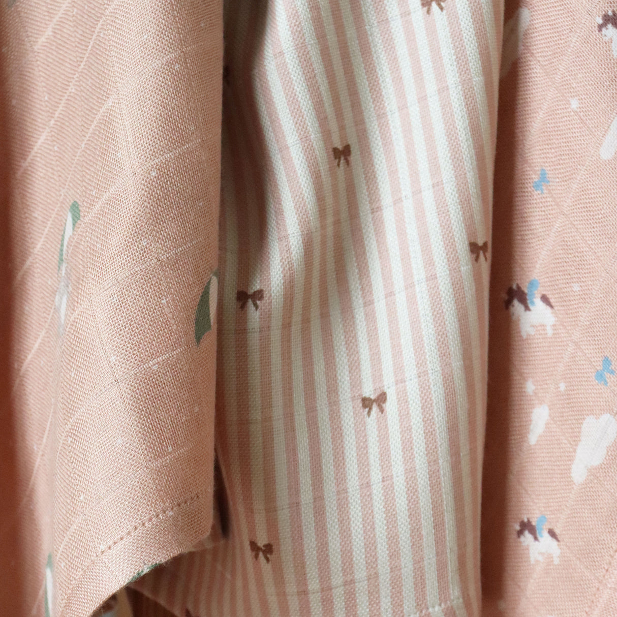 nuuroo - Bambus svøb - 100% bambus - 110x110 cm - Stripe Bow