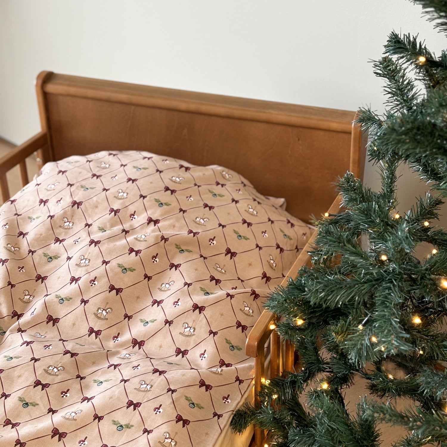 By Mats - Baby sengetøj - 100% Blødt bomuld - 70x100 cm - Noel