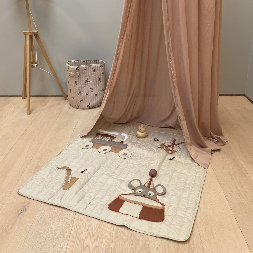 nuuroo - Aktivitetstæppe til børn - Økologisk bomuld - 110x110 cm - Train