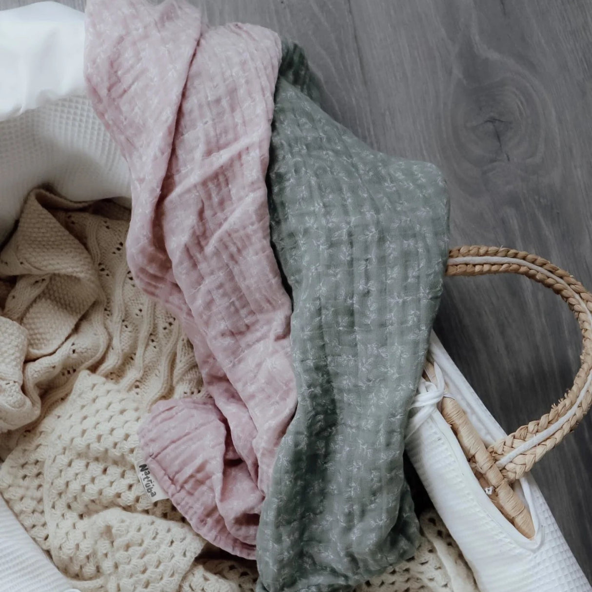 Natruba - 2-pak stofbleer - 100% økologisk bomuldsmusselin - 65x65 cm - Grøn