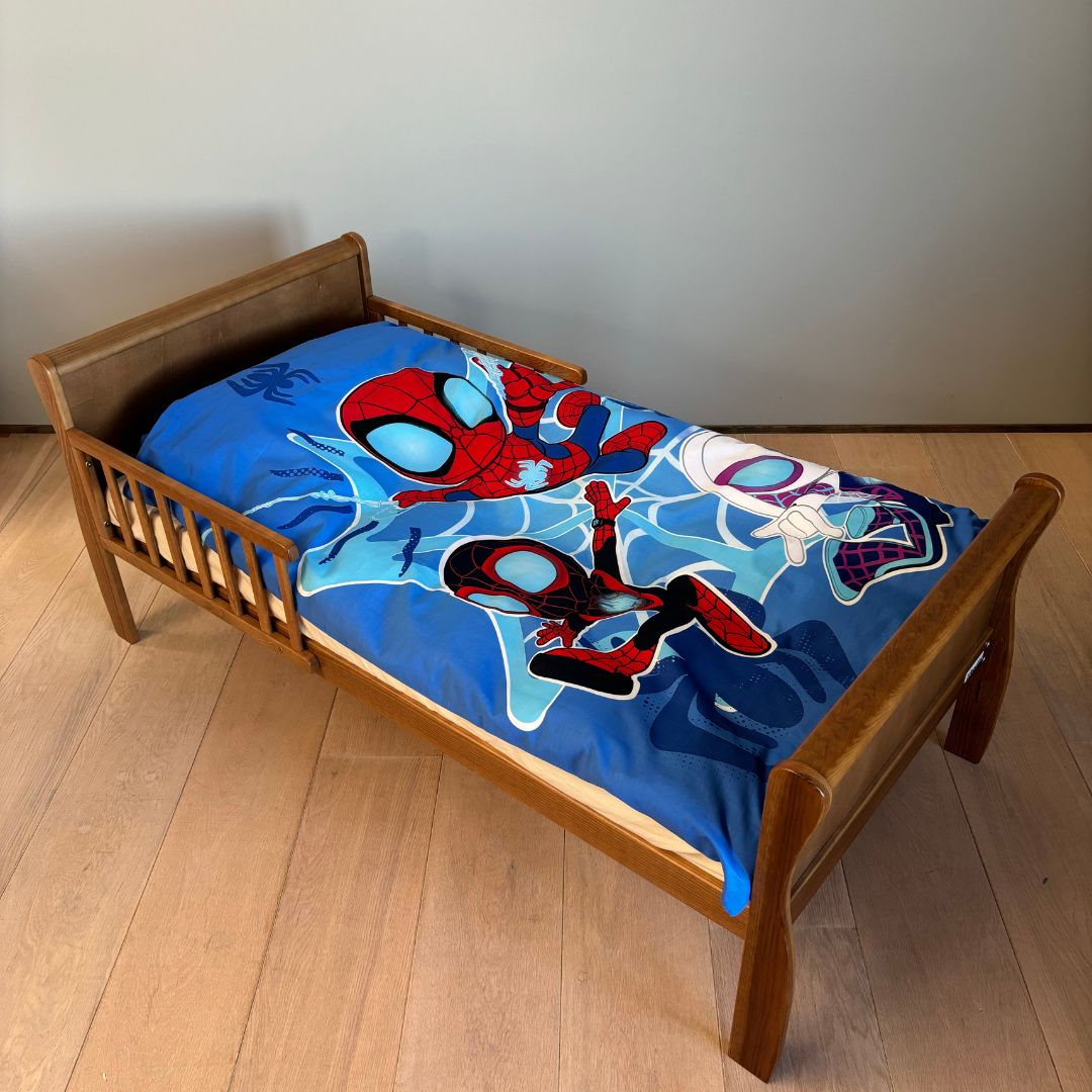 B - Junior sengetøj - Selvlysende sengetøj - 100x140 cm - 100% Bomuld - Spidey