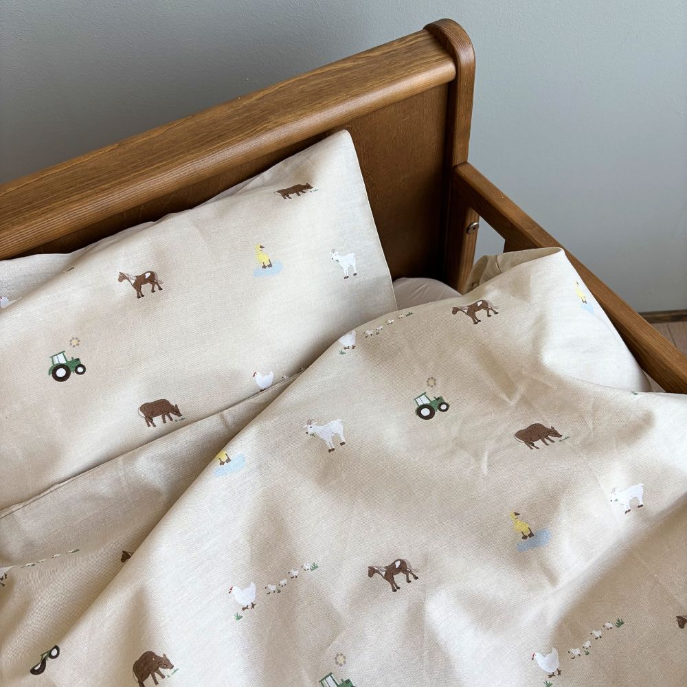 By Mats - Baby sengetøj - 100% Blødt bomuld - 70x100 cm - Farmland