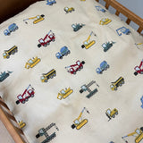 By Mats - Baby sengetøj - 100% Blødt bomuld - Working machines
