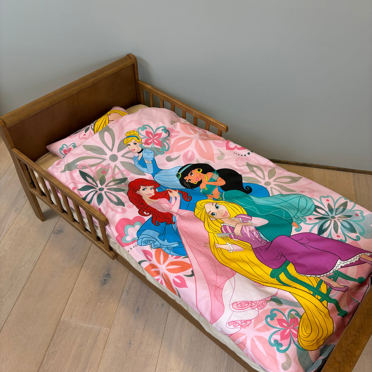 B - Junior sengetøj - Princess - 100x140 cm - 100% Bomuld