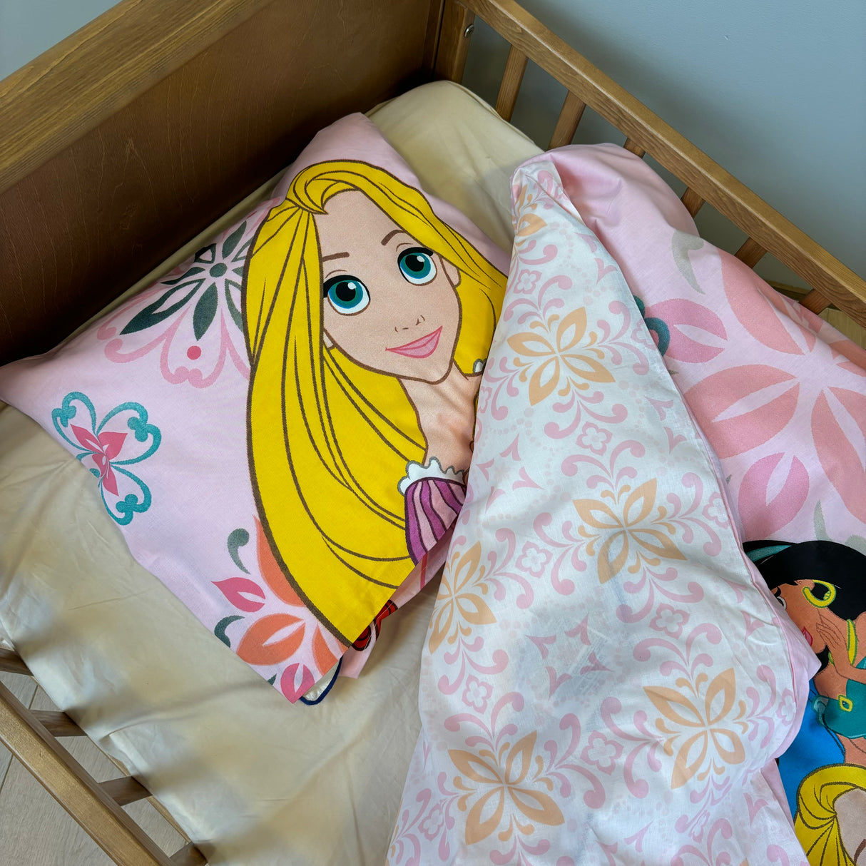 B - Junior sengetøj - Princess - 100x140 cm - 100% Bomuld