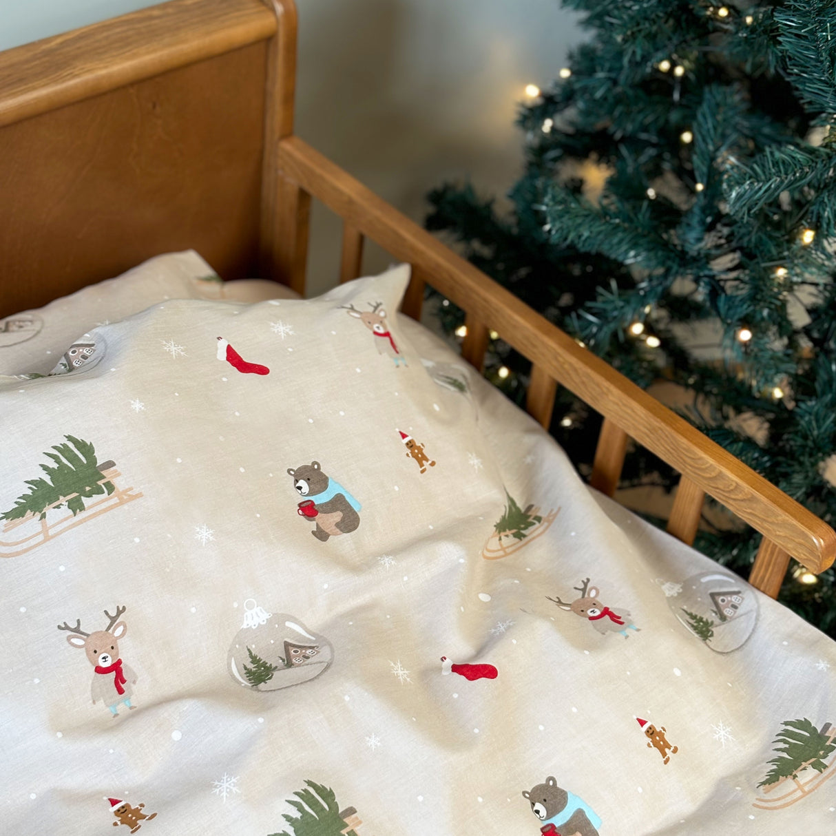 By Mats - Junior sengetøj - 100% Blødt bomuld - 100x140 cm - Cozy Christmas