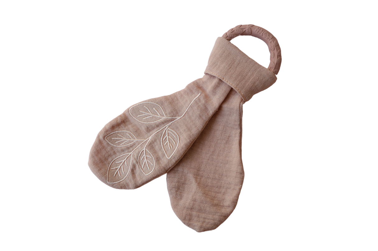 Natruba - 3-i-1 aktivitetslegetøj - Økologisk bomuld og naturgummi - Rose