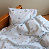 By Mats - Baby sengetøj - 100% Blødt bomuld - 70x100 cm - Football